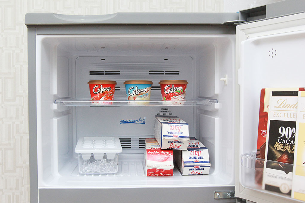 Tủ lạnh Aqua Inverter 235 lít AQR-T249MA SV giá rẻ tại Điện Máy Đất Việt